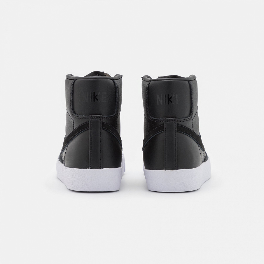 Фото № 3 с приближением к товару «‎Nike Blazer 77 »