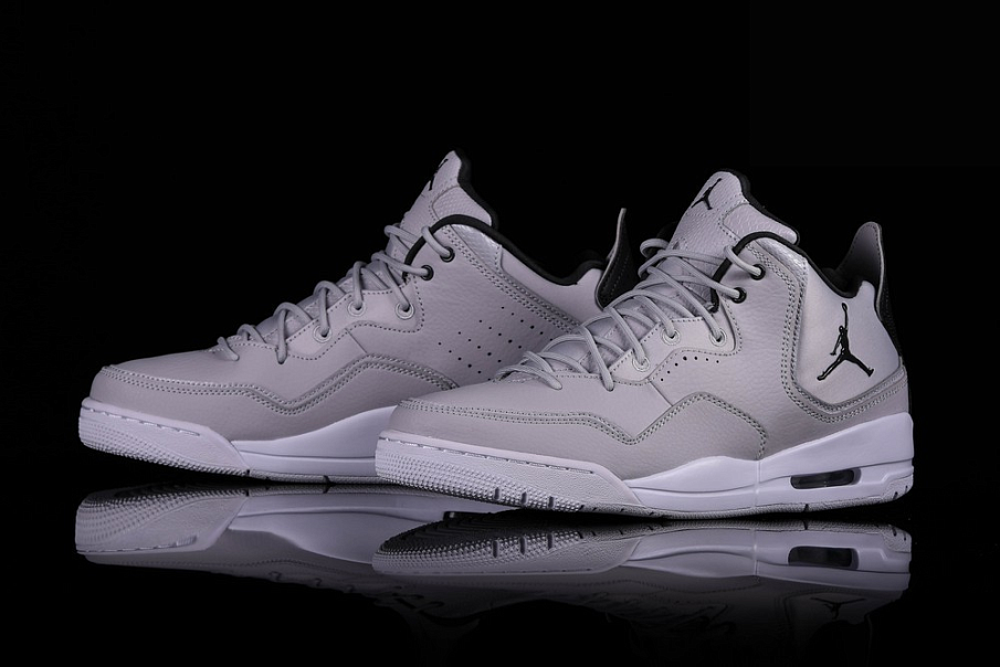 Фото № 2 с приближением к товару «‎Nike Air Jordan Courtside 23 Cool »
