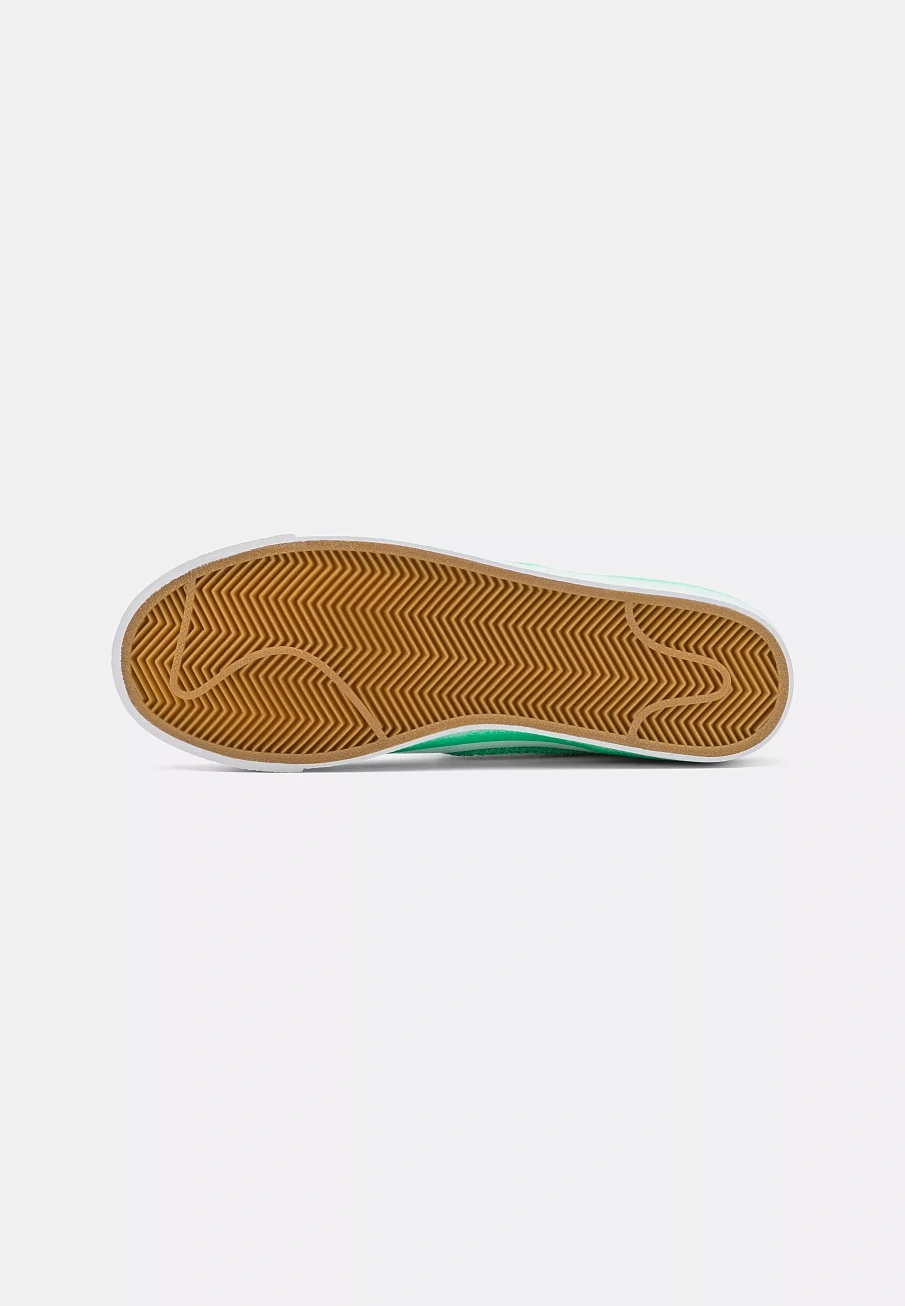 Фото № 3 с приближением к товару «‎BLAZER MID 77 AUMX2»