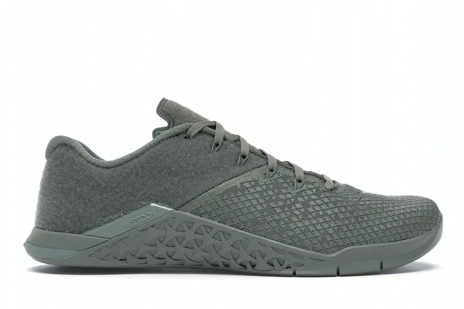 Фото № 1 с приближением к товару «‎Nike Metcon 4 Patches Dark Stucco»