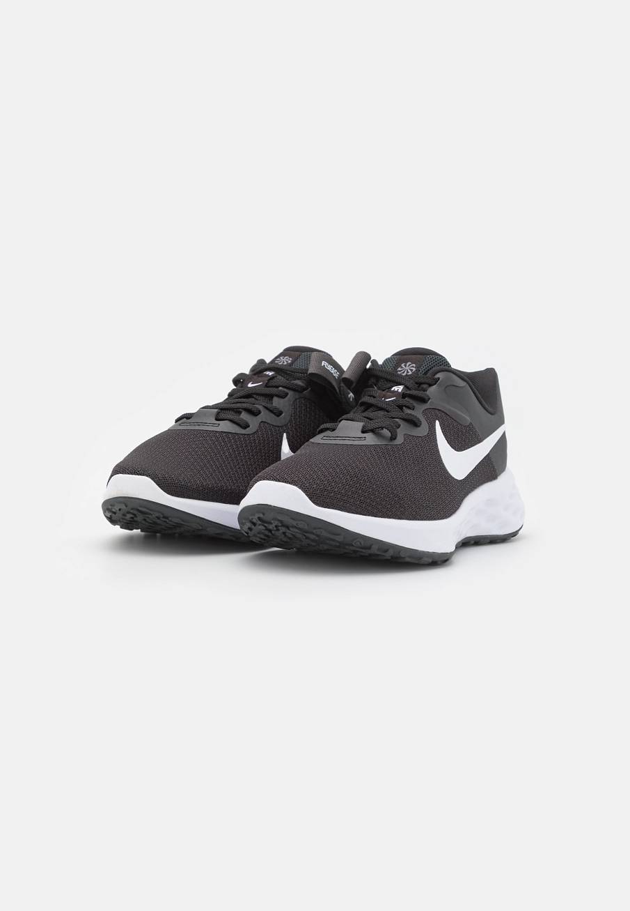 Фото № 2 с приближением к товару «‎Nike Revolution 6 Flyease Nn Wd»