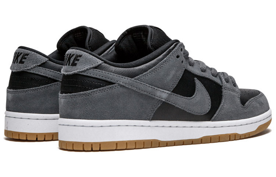 Фото № 4 с приближением к товару «‎Nike SB Dunk Low Dark Grey Black Gum»