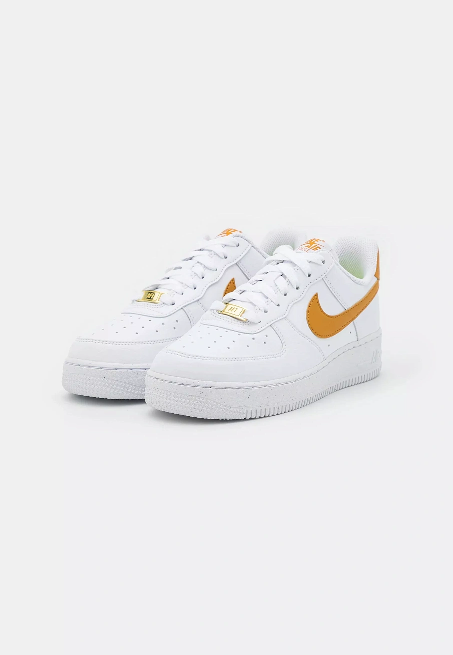 Фото № 2 с приближением к товару «‎AIR FORCE 1 '07 NEXT NATURE»