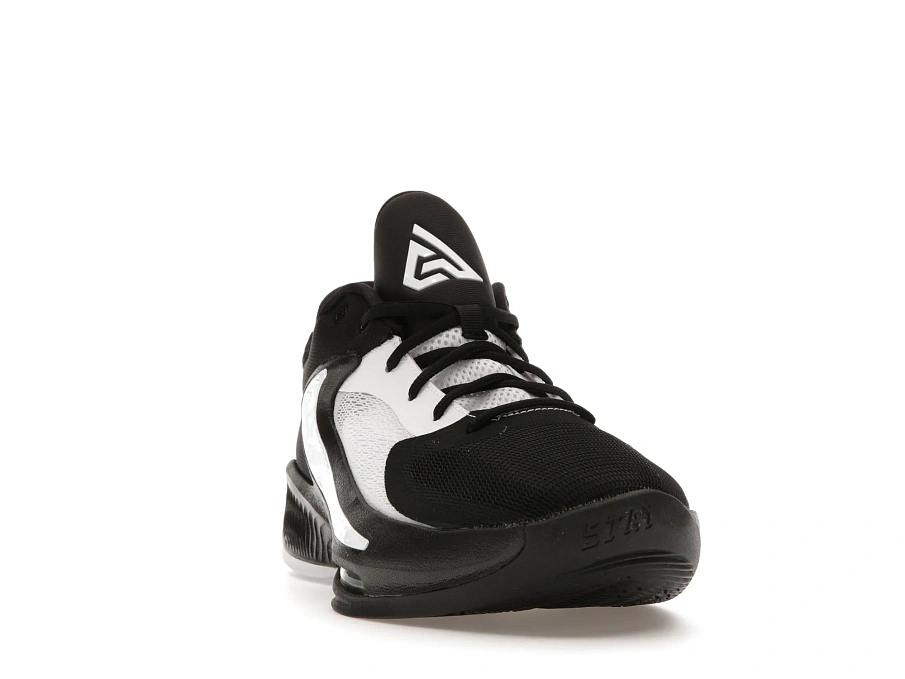 Фото № 2 с приближением к товару «‎Nike Zoom Freak 4 TB Black White»