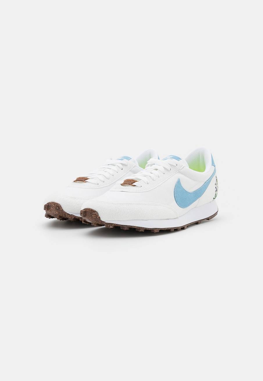 Фото № 2 с приближением к товару «‎Nike Daybreak »