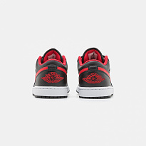 Фото № 3 с приближением к товару «‎Air Jordan 1 »