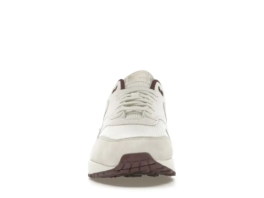 Фото № 2 с приближением к товару «‎Nike Air Max 1»