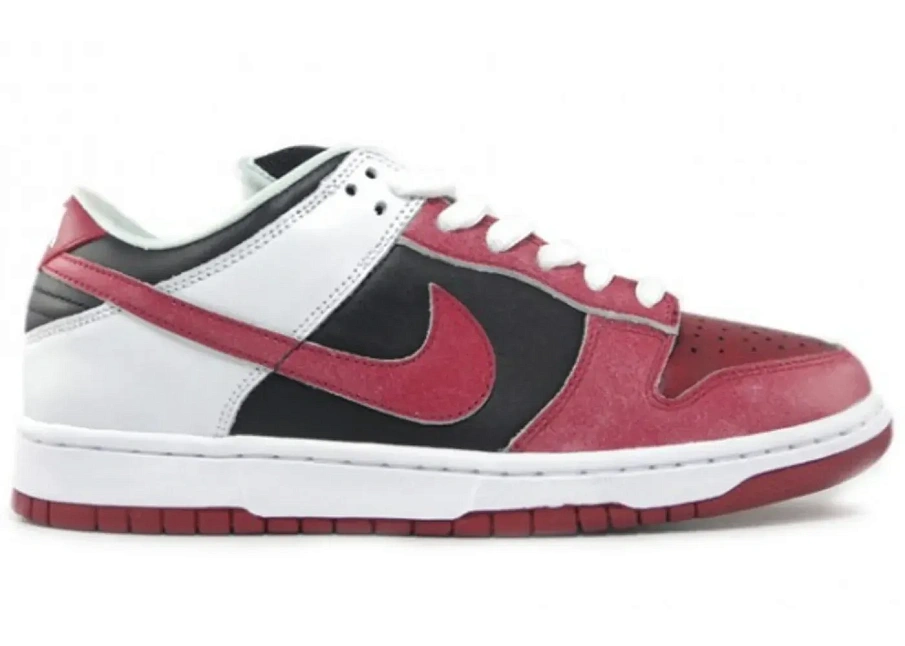 Фото № 1 с приближением к товару «‎Nike SB Dunk Low Pro Jason Voorhees (Sample)»