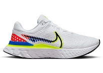 Фото № 1 с приближением к товару «‎Nike React Infinity Run Flyknit 3 Premium White Volt Racer Blue»