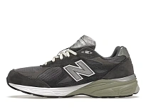 Фото № 3 с приближением к товару «‎New Balance 990v3»