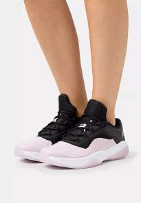Фото № 1 с приближением к товару «‎WMNS AIR JORDAN 11 CMFT LOW»