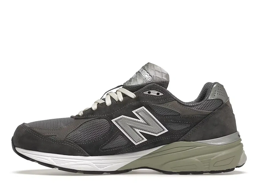 Фото № 3 с приближением к товару «‎New Balance 990v3»