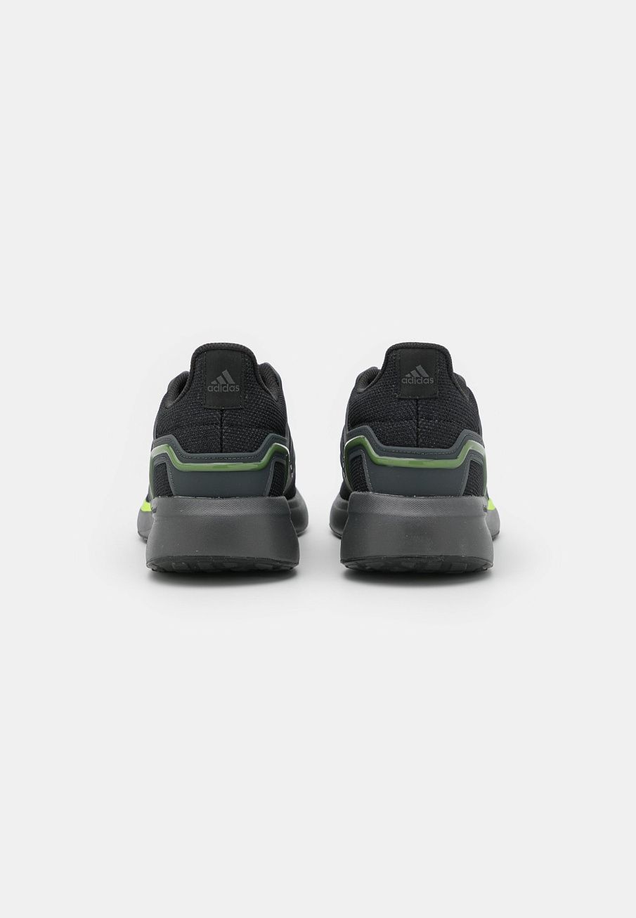 Фото № 3 с приближением к товару «‎Adidas Eq19 Winter»