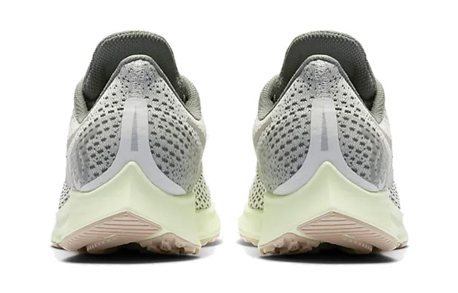 Фото № 4 с приближением к товару «‎Nike Air Zoom Pegasus 35 Women's Running Shoe»
