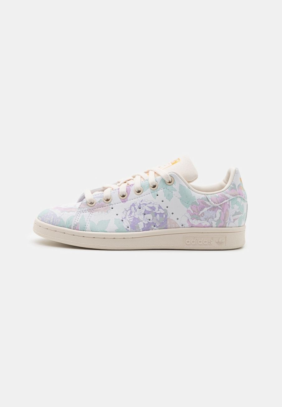 Фото № 1 с приближением к товару «‎Adidas Stan Smith »