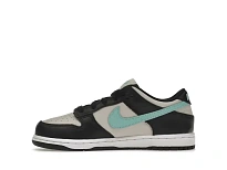 Фото № 3 с приближением к товару «‎Nike Dunk Low»