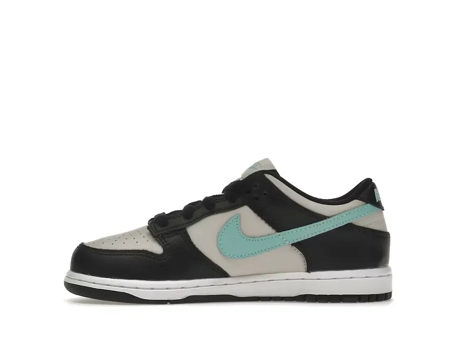 Фото № 3 с приближением к товару «‎Nike Dunk Low»