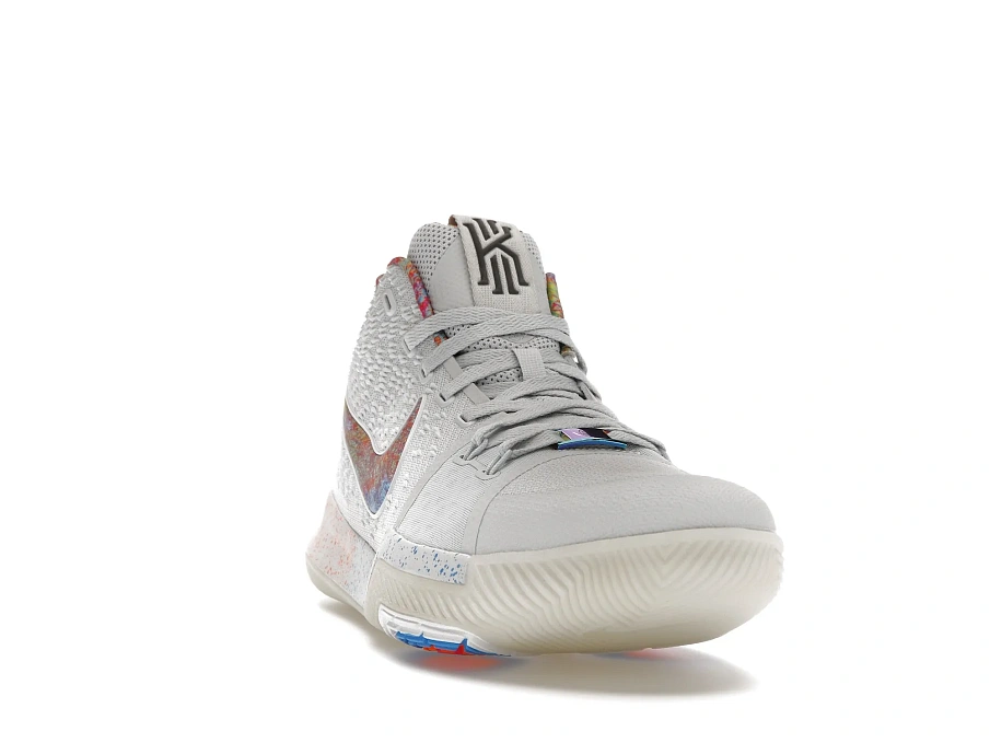 Фото № 3 с приближением к товару «‎Nike Kyrie 3 EYBL»