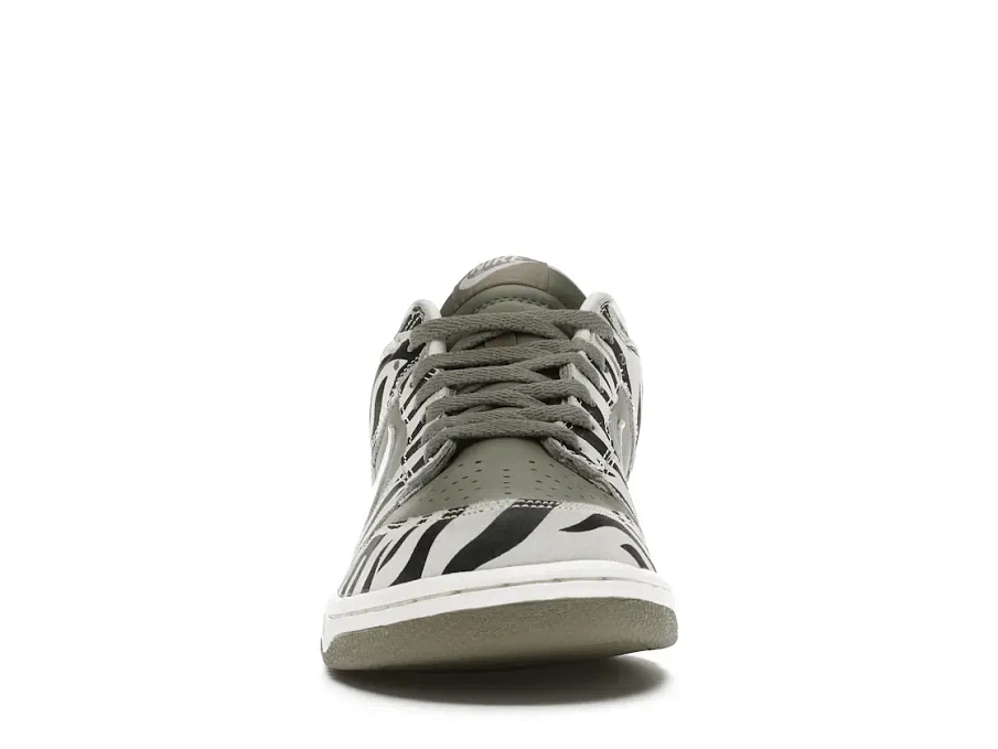 Фото № 2 с приближением к товару «‎Nike Dunk Low Daktari»