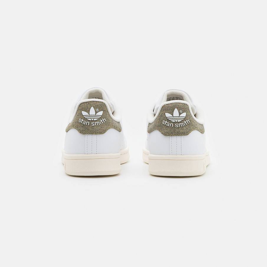 Фото № 3 с приближением к товару «‎Adidas Stan Smith »