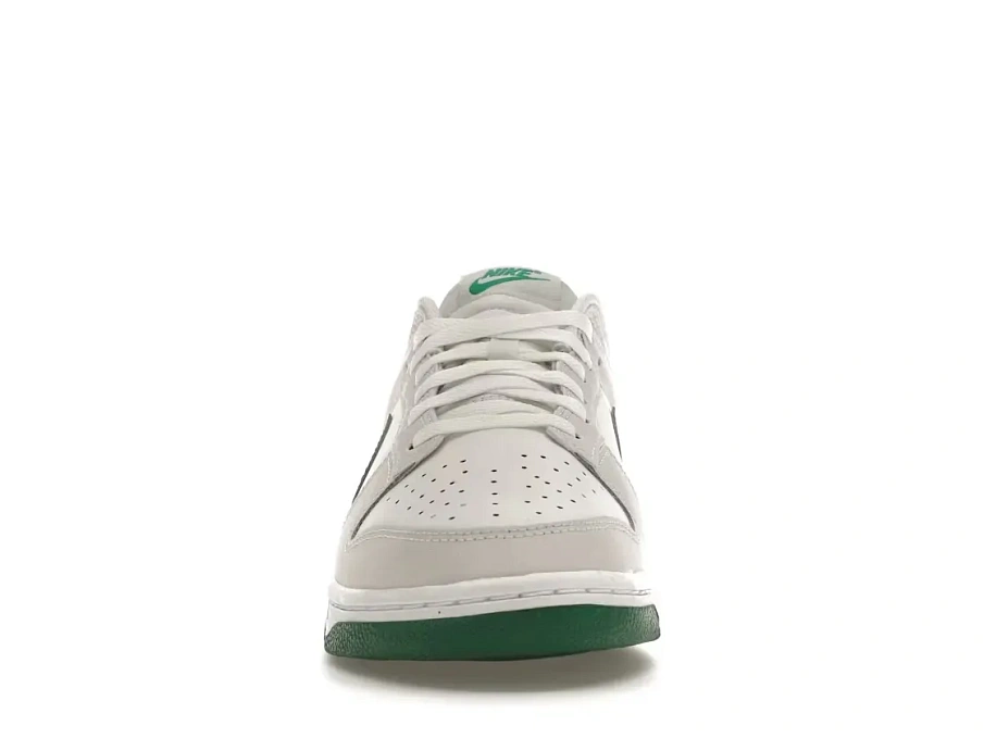 Фото № 2 с приближением к товару «‎Nike Dunk Low Retro»