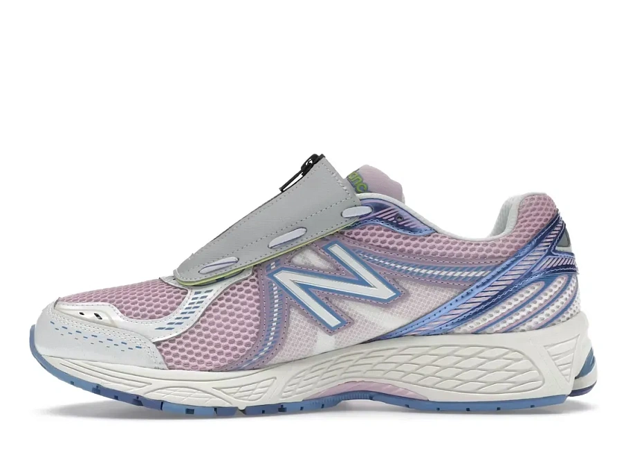 Фото № 3 с приближением к товару «‎New Balance 860v2»