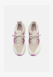 Фото № 4 с приближением к товару «‎ULTRABOOST 5»