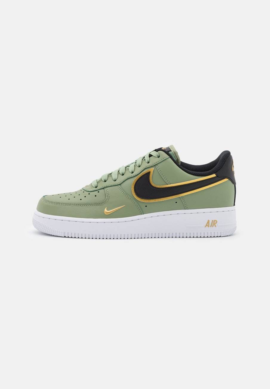 Фото № 1 с приближением к товару «‎Nike Air Force 1 ’07 Lv8 »