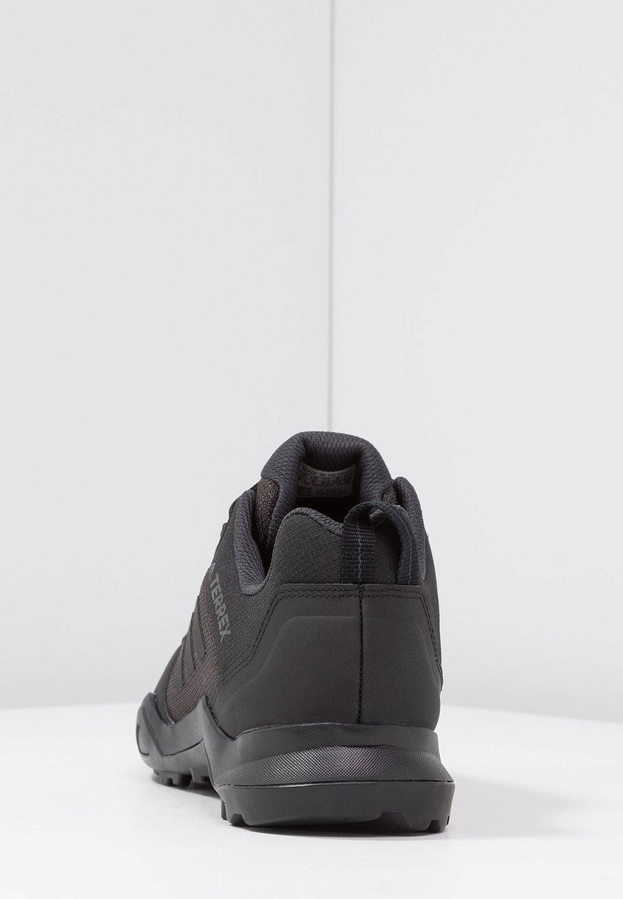 Фото № 4 с приближением к товару «‎Adidas Terrex Ax3»