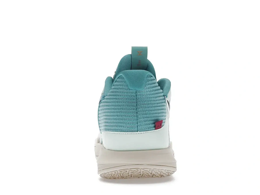 Фото № 4 с приближением к товару «‎Nike Kyrie Low 5 Community»