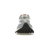 Фото № 2 с приближением к товару «‎New Balance 327»