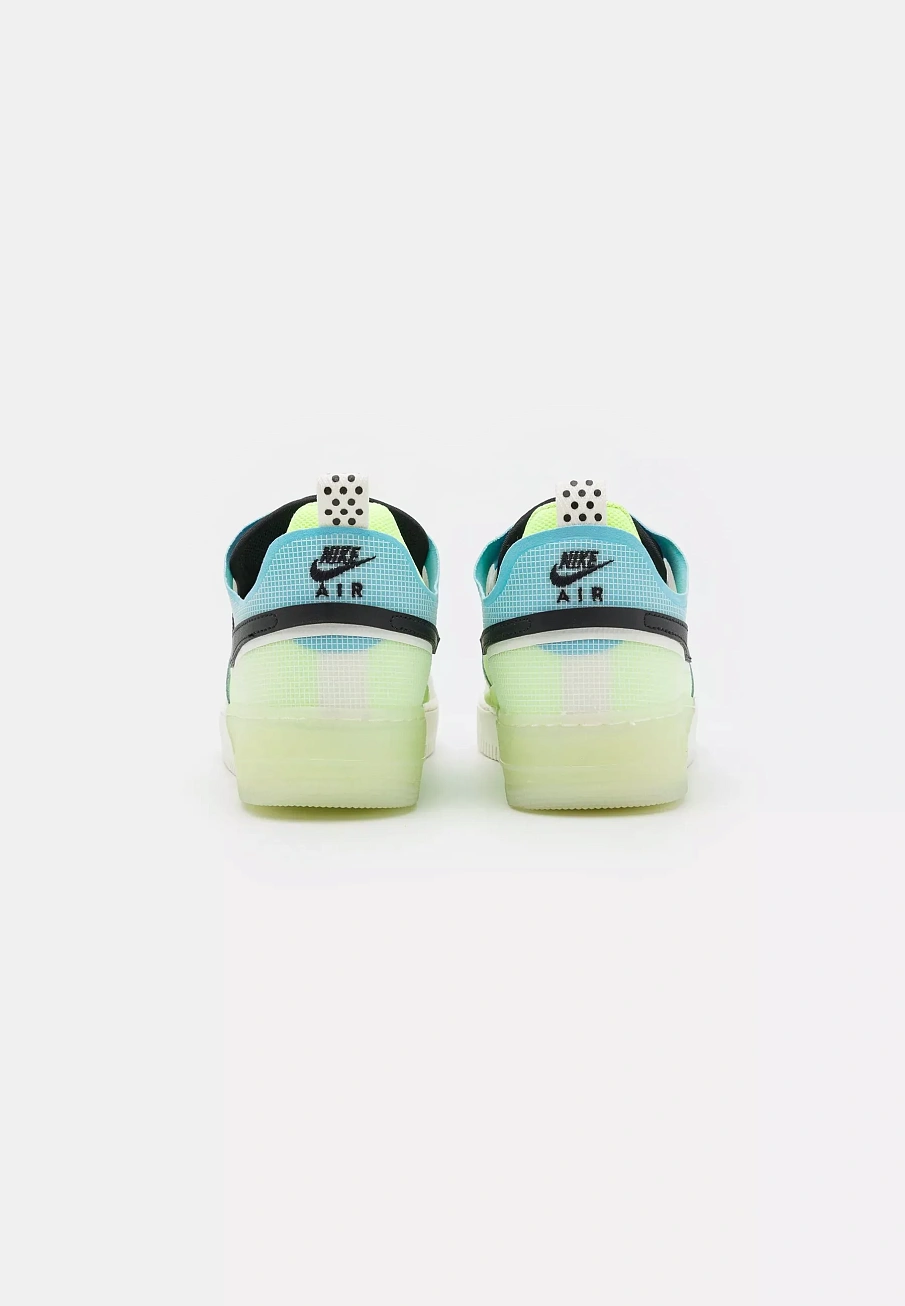Фото № 4 с приближением к товару «‎AIR FORCE 1 REACT UNISEX»