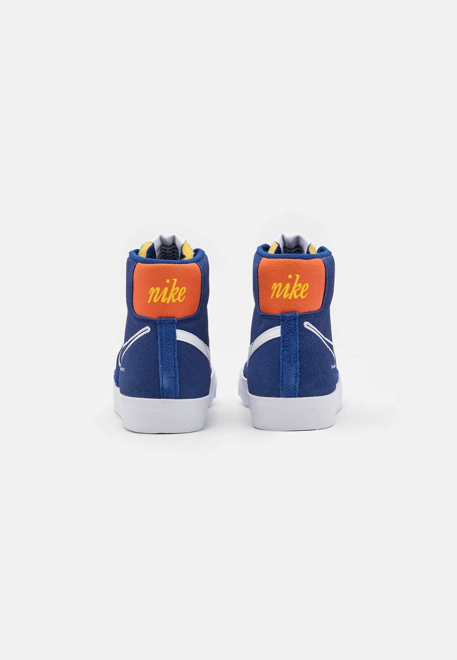 Фото № 3 с приближением к товару «‎Nike Blazer ’77 »