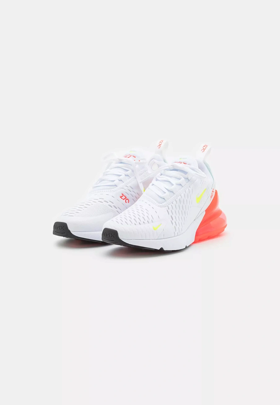 Фото № 2 с приближением к товару «‎AIR MAX 270»