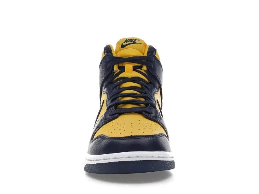 Фото № 2 с приближением к товару «‎Nike Dunk High»