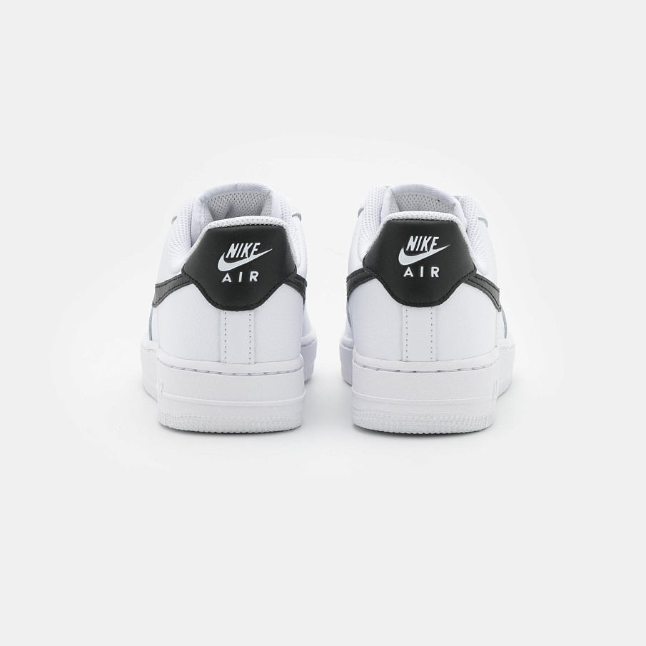 Фото № 4 с приближением к товару «‎Nike Air Force 1 »