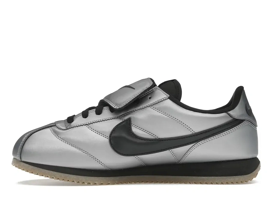 Фото № 3 с приближением к товару «‎Nike Cortez SE»