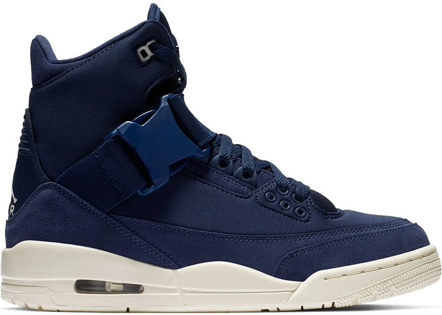 Фото № 1 с приближением к товару «‎Jordan 3 Retro Explorer XX Midnight Navy Light Cream »