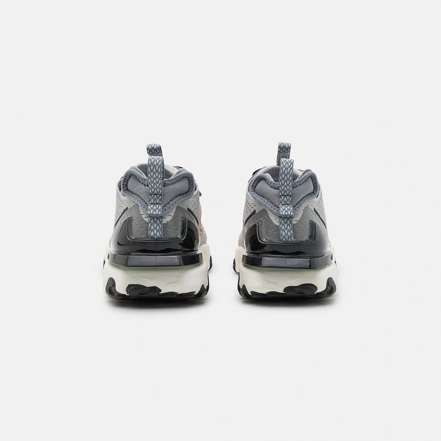 Фото № 3 с приближением к товару «‎Nike React Vision Gel »