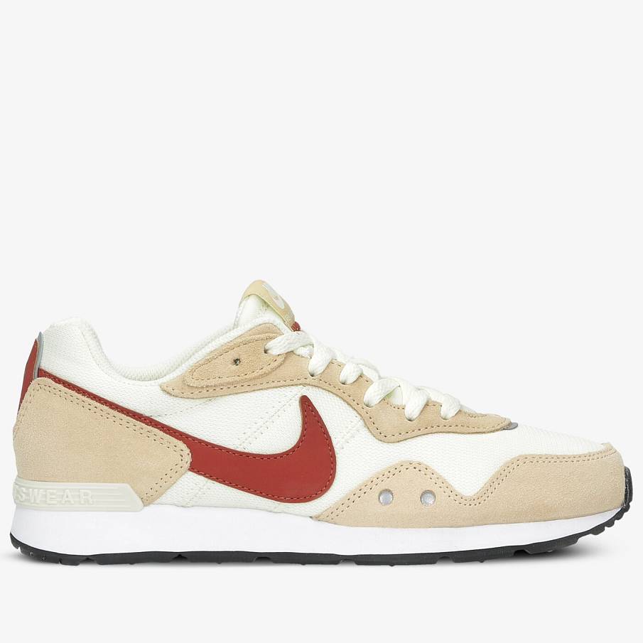 Фото № 1 с приближением к товару «‎Nike Venture Runner Wmns Shoes YellowRed»