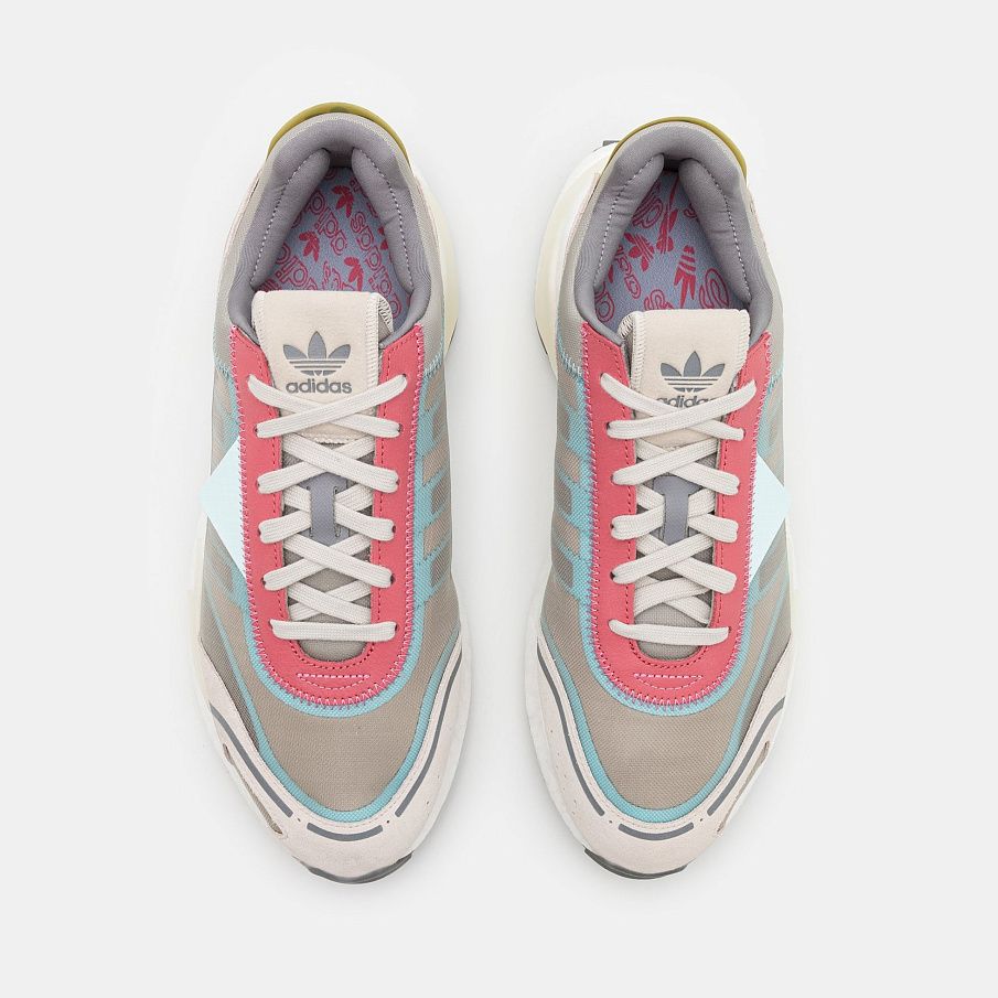 Фото № 4 с приближением к товару «‎Adidas Retropy P9 »