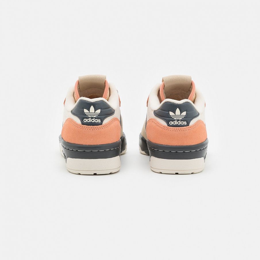 Фото № 4 с приближением к товару «‎Adidas Rivalry Premium »