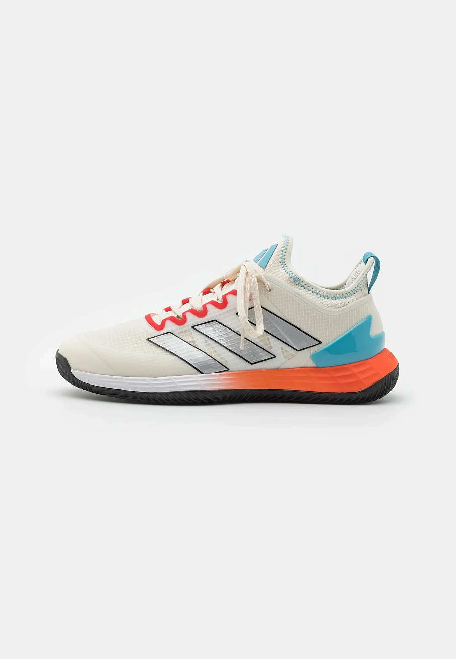 Фото № 1 с приближением к товару «‎ADIZERO UBERSONIC 4»