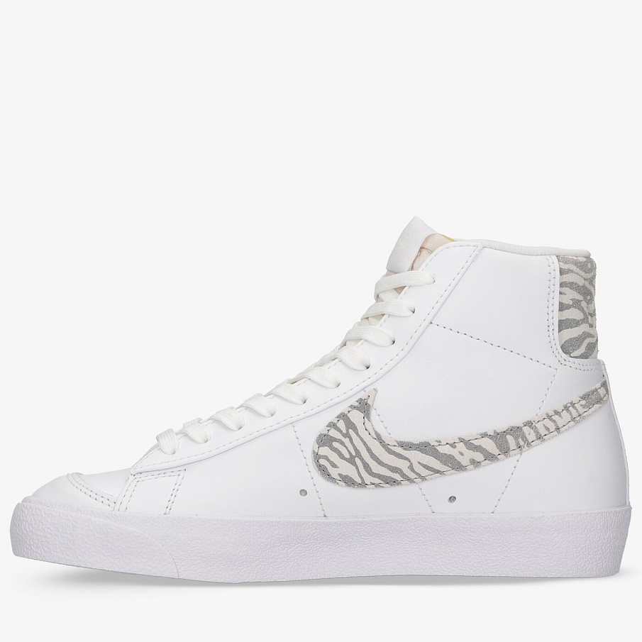 Фото № 4 с приближением к товару «‎Nike W Blazer 77 SE»