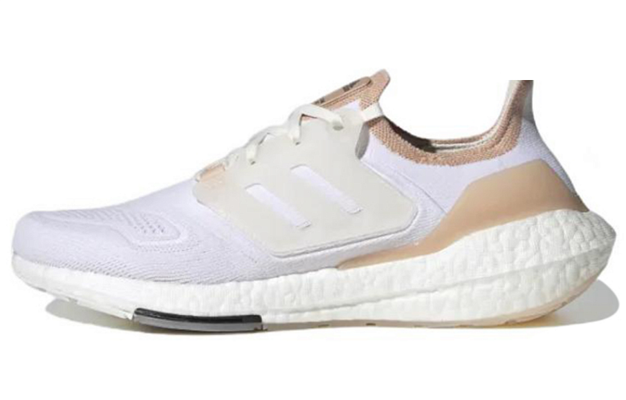 Фото № 1 с приближением к товару «‎ adidas Ultraboost 22 Running shoes»