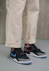Фото № 3 с приближением к товару «‎AIR JORDAN LEGACY 312»