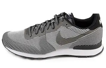  Nike Internationalist Sports Casual Shoes - 1