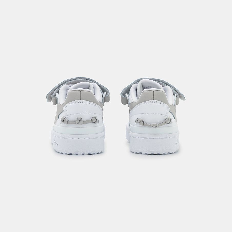 Фото № 4 с приближением к товару «‎Adidas Forum »