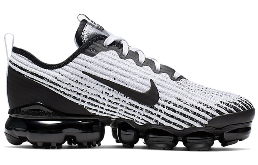 Фото № 2 с приближением к товару «‎Nike Air VaporMax Flyknit 3 GS 'White Black'»