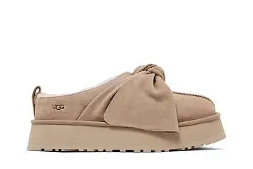 UGG Women's Platform Slip-On Bow Slipper Sand - 2